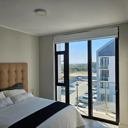 Bella Mare Beautiful Beachfront Apartment Port Elizabeth Buitenkant foto